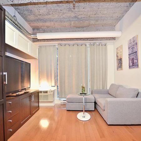 Appartamento Stylish Urban Loft Downtown Montréal Esterno foto