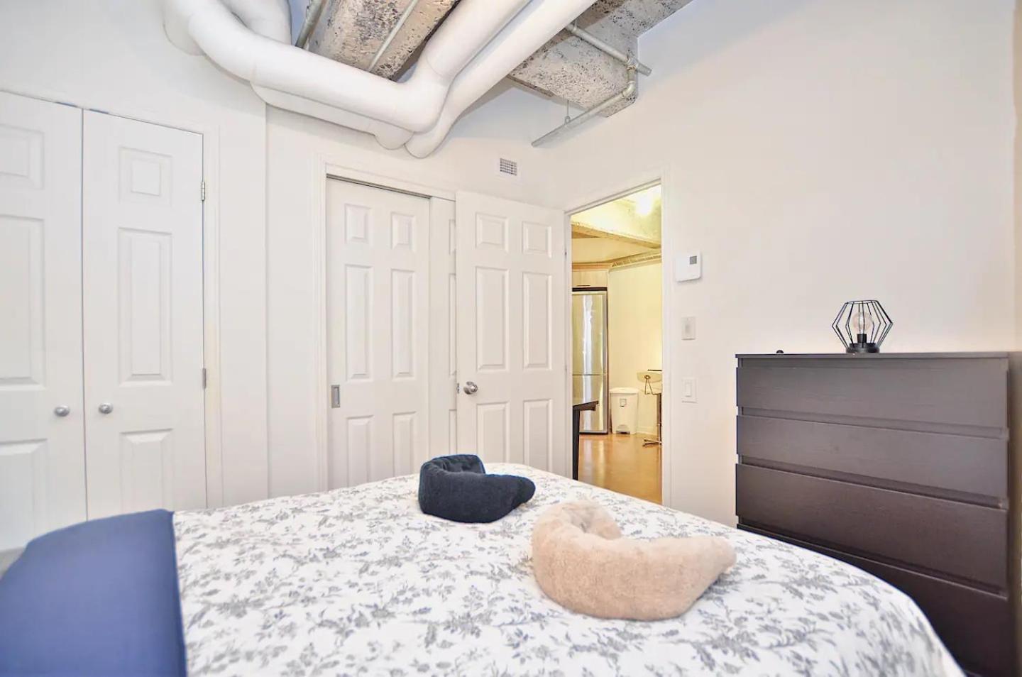 Appartamento Stylish Urban Loft Downtown Montréal Esterno foto